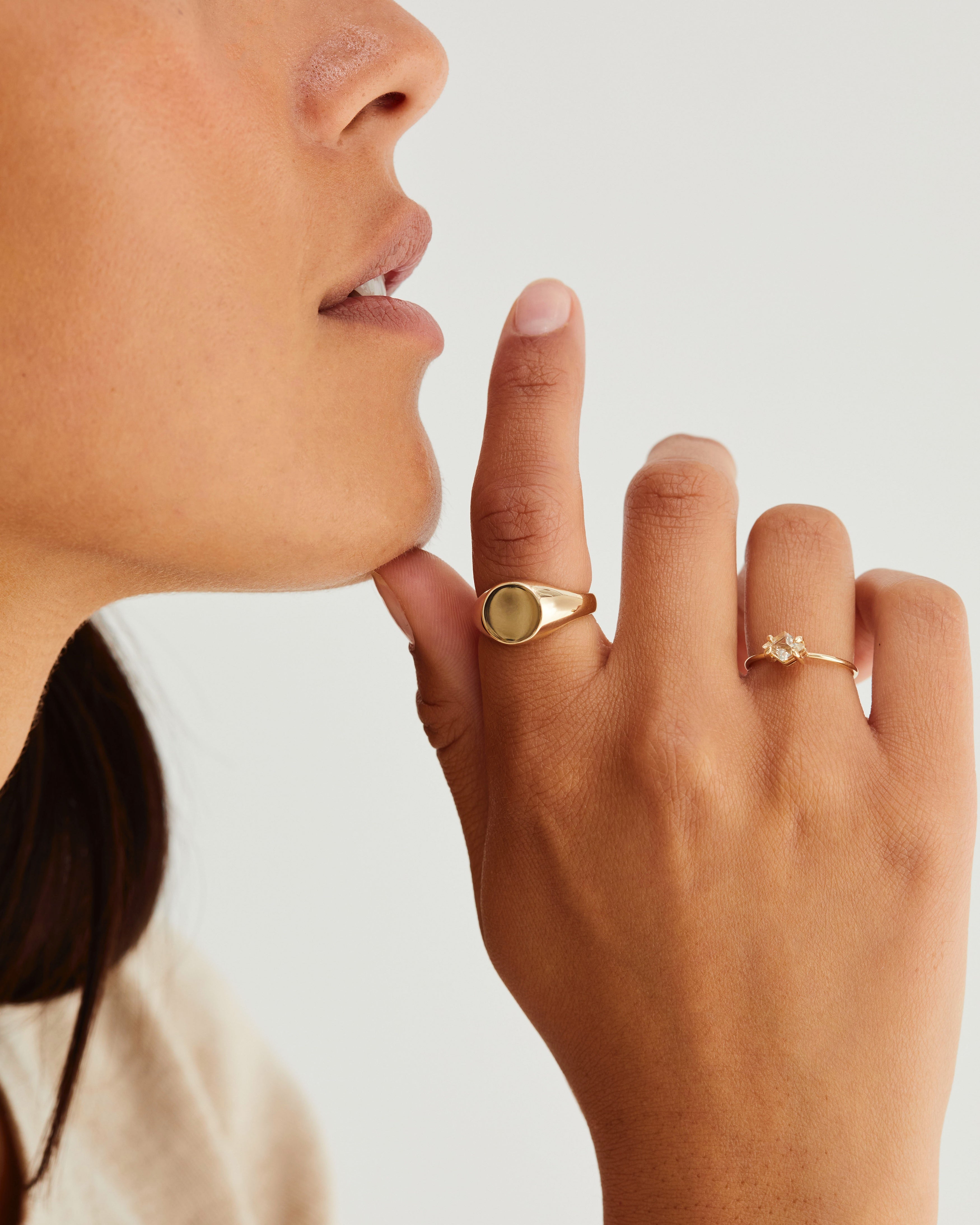 Gold on sale signet ring